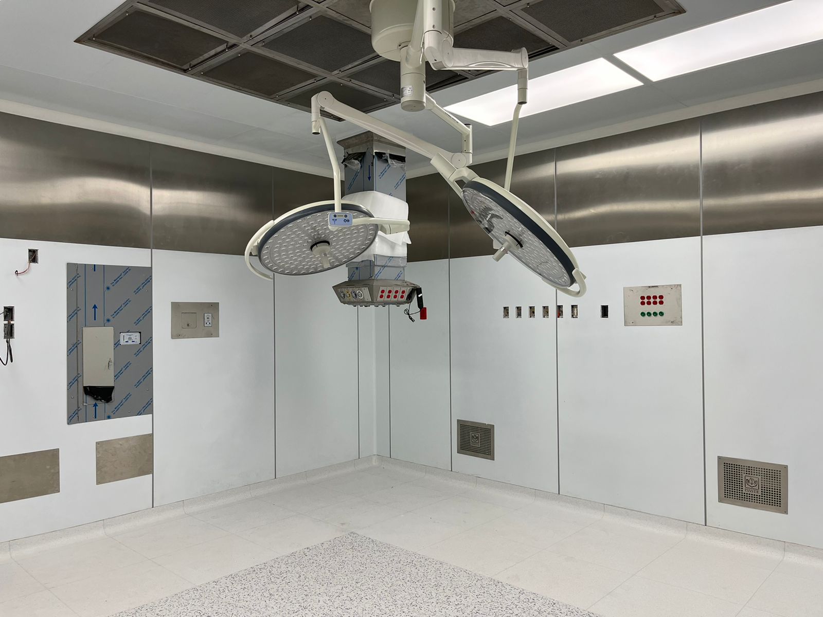 Zona lavado quirúrgico Hospital Zapopan sistema Confortta